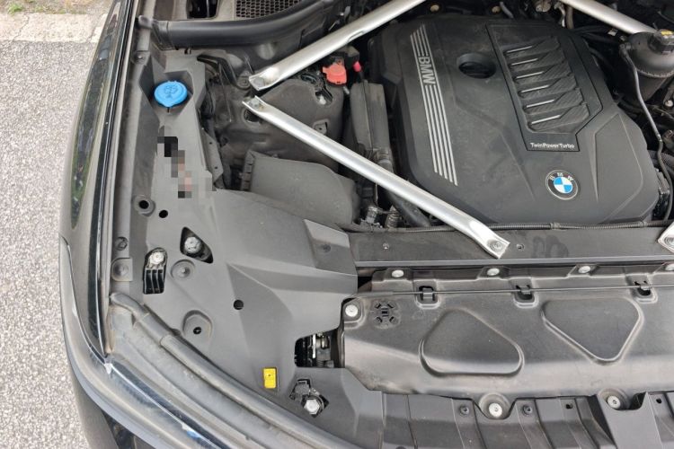 Used BMW X7 2021 Restyled xDrive40i Luxury Version with M Sport Package Engine Bay Right