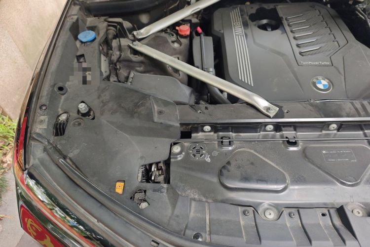 Used BMW X7 2021 xDrive40i Executive Luxury Package Engine Bay Right