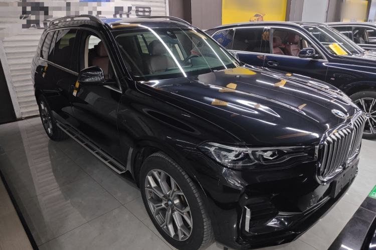 Used BMW X7 2021 xDrive40i Luxury Package with Leading Features Exterior 1
