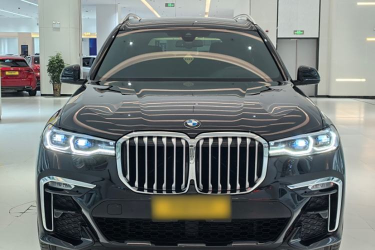 Used BMW X7 2021 xDrive40i Luxury M Sport Package Exterior 1