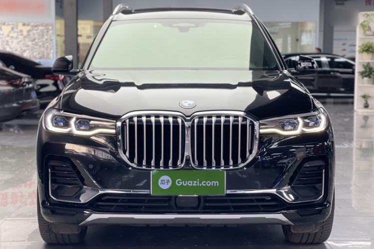 Used BMW X7 2021 xDrive40i Executive Luxury Package Exterior 3