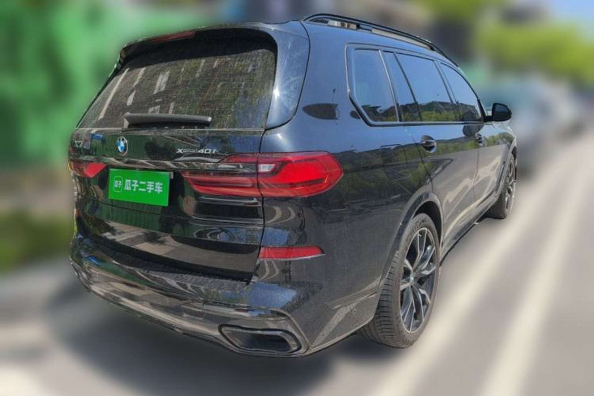 Used BMW X7 2021 xDrive40i Executive Model with M Sport Package Exterior 5