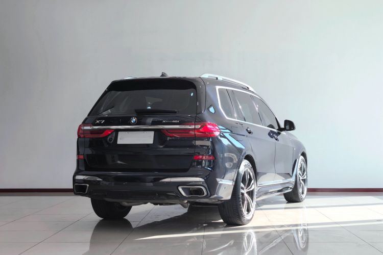 Used BMW X7 2021 Restyled xDrive40i Luxury Version with M Sport Package Exterior 5