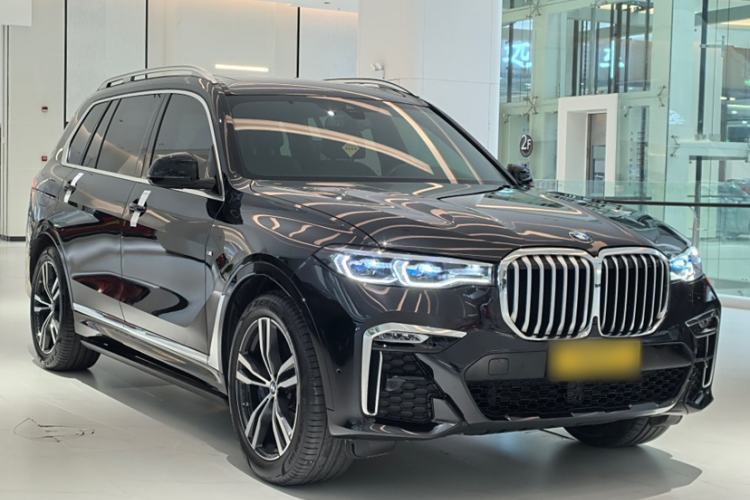 Used BMW X7 2021 xDrive40i Luxury M Sport Package Exterior 5