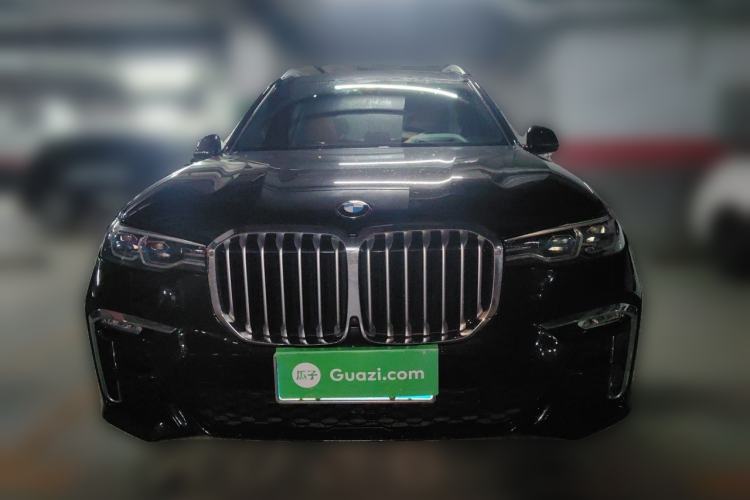 Used BMW X7 2021 Restyled xDrive40i Luxury Version with M Sport Package Front