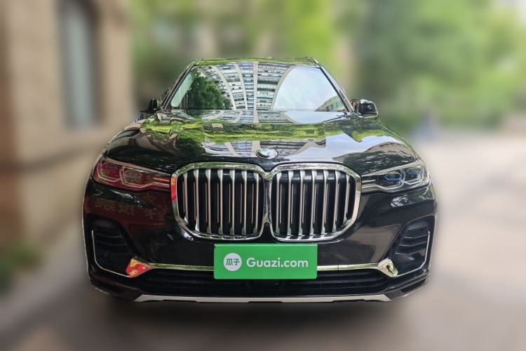 Used BMW X7 2021 xDrive40i Executive Luxury Package Front