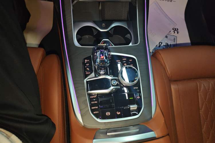 Used BMW X7 2021 xDrive40i Luxury M Sport Package Gear Lever