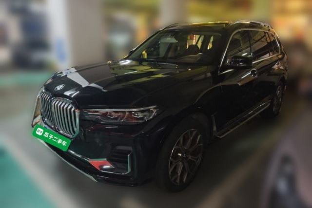 Used BMW X7 2021 xDrive40i Luxury Package with Leading Features
