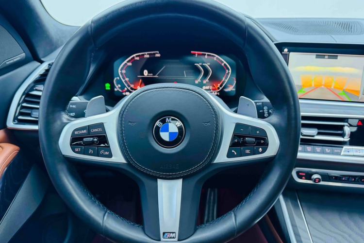 Used BMW X7 2021 xDrive40i Luxury M Sport Package Interior 2