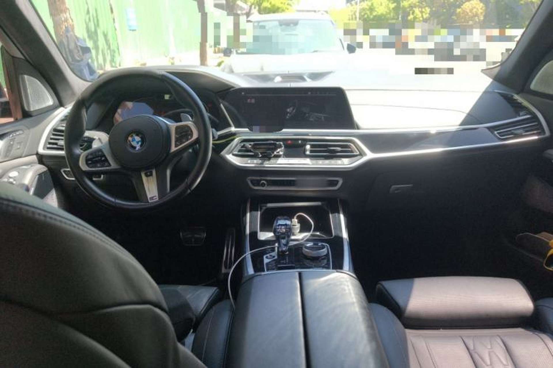 Used BMW X7 2021 xDrive40i Executive Model with M Sport Package Interior 2