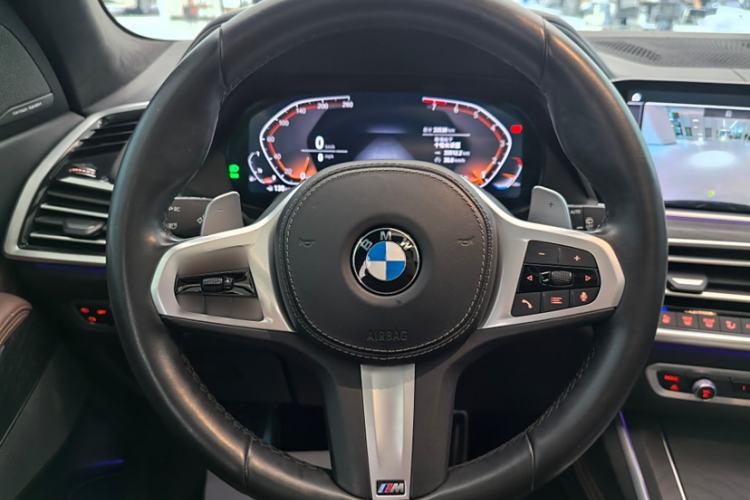 Used BMW X7 2021 xDrive40i Luxury M Sport Package Interior 2