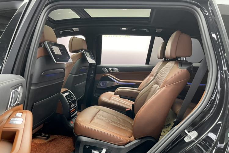 Used BMW X7 2021 xDrive40i Executive Luxury Package Interior 3