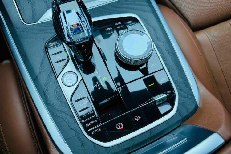 Used BMW X7 2021 xDrive40i Luxury M Sport Package Interior 5