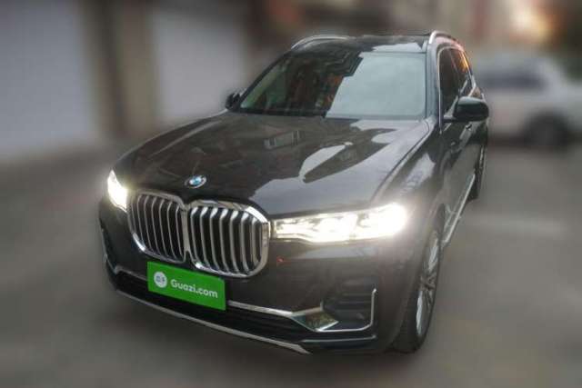 Used BMW X7 2021 xDrive40i Luxury Package with Leading Features