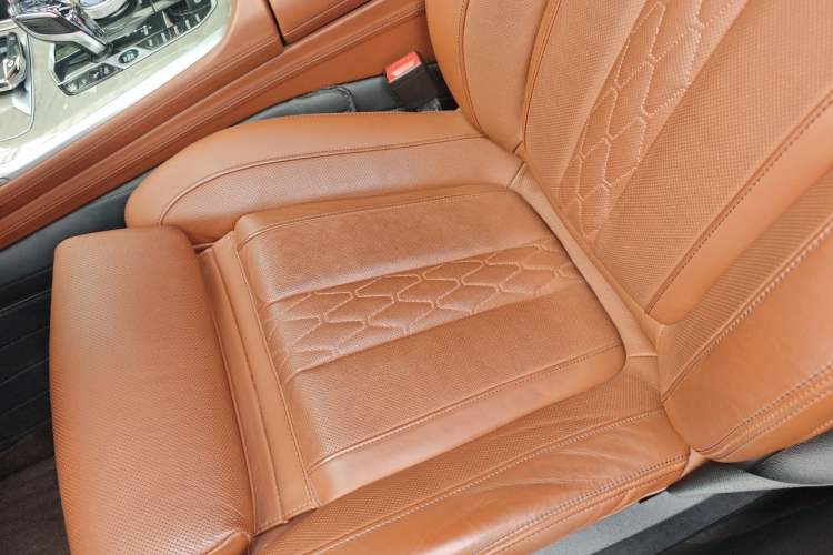 Used BMW X7 2021 xDrive40i Executive Model with M Sport Package Left Front Seat