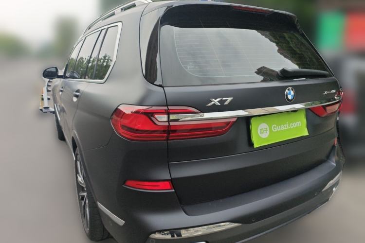 Used BMW X7 2021 xDrive40i Executive Model with M Sport Package Rear Left 45 Deg