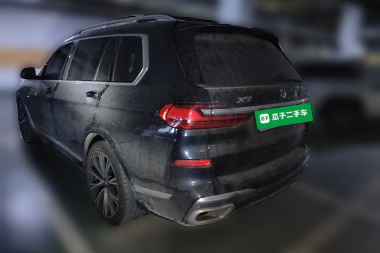 Used BMW X7 2021 xDrive40i Executive Model with M Sport Package Rear Left 45 Deg