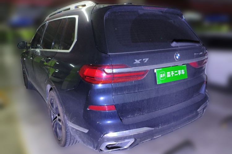 Used BMW X7 2021 xDrive40i Luxury Package with Leading Features Rear Left 45 Deg