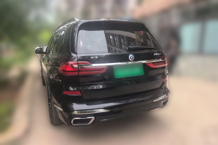 Used BMW X7 2021 xDrive40i Luxury M Sport Package Rear Left 45 Deg