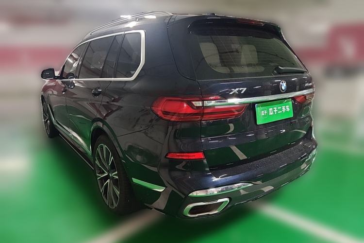 Used BMW X7 2021 xDrive40i Executive Model with M Sport Package Rear Left 45 Deg