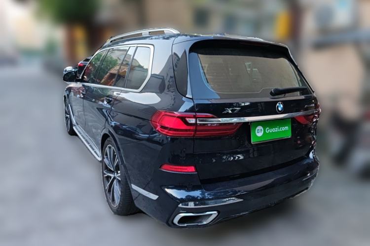 Used BMW X7 2021 xDrive40i Executive Model with M Sport Package Rear Left 45 Deg