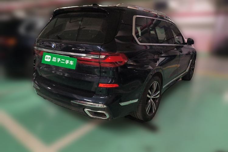 Used BMW X7 2021 xDrive40i Luxury M Sport Package Rear Right 45 Deg