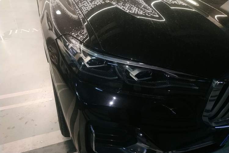 Used BMW X7 2021 xDrive40i Luxury Package with Leading Features Right Front Headlight
