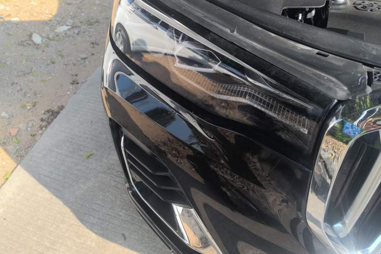 Used BMW X7 2021 xDrive40i Luxury Package with Leading Features Right Front Headlight