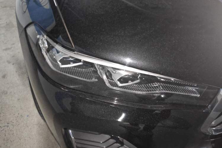Used BMW X7 2021 xDrive40i Luxury Package with Leading Features Right Front Headlight