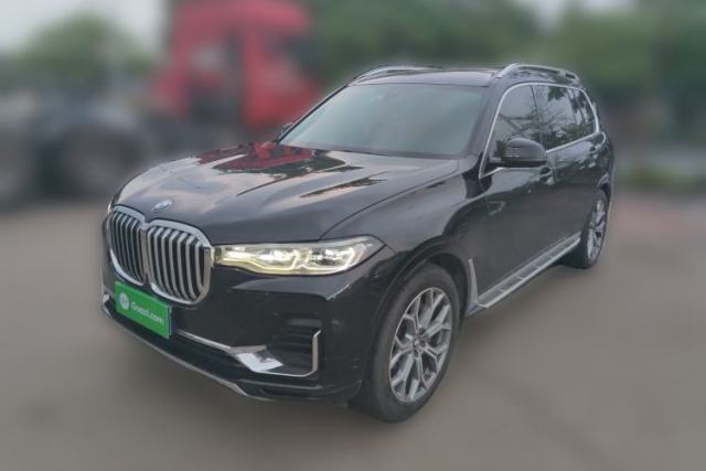 Used BMW X7 2021 xDrive40i Luxury Package with Leading Features