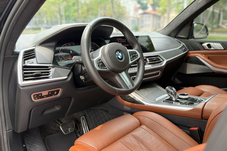 Used BMW X7 2021 xDrive40i Luxury M Sport Package Steering Wheel