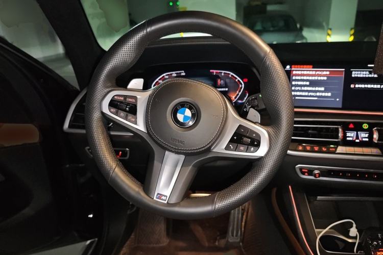 Used BMW X7 2021 xDrive40i Luxury M Sport Package Steering Wheel