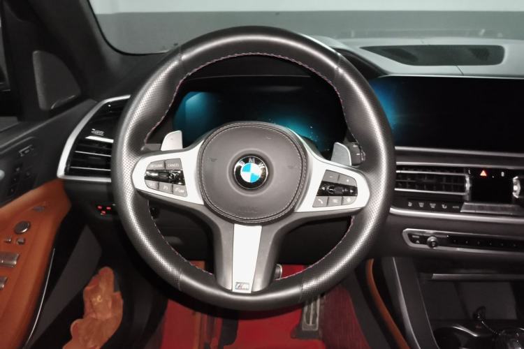 Used BMW X7 2021 xDrive40i Luxury M Sport Package Steering Wheel