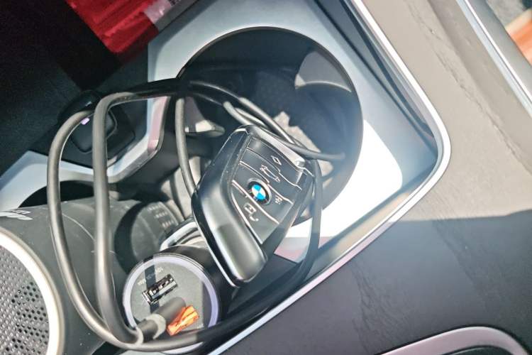 Used BMW X7 2021 xDrive40i Luxury Package with Leading Features Vehicle Key