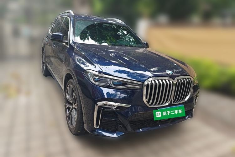 Used BMW X7 2021 xDrive40i Executive Model with M Sport Package Front Right 45 Deg
