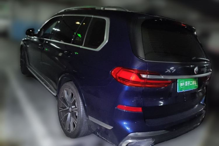 Used BMW X7 2021 xDrive40i Executive Model with M Sport Package Rear Left 45 Deg