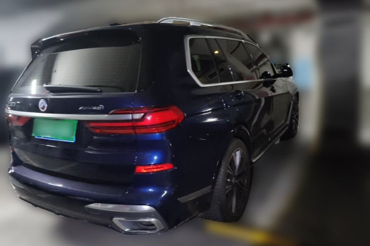 Used BMW X7 2021 xDrive40i Executive Model with M Sport Package Rear Right 45 Deg
