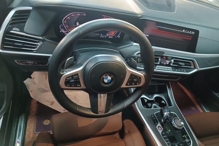 Used BMW X7 2021 xDrive40i Luxury M Sport Package Steering Wheel