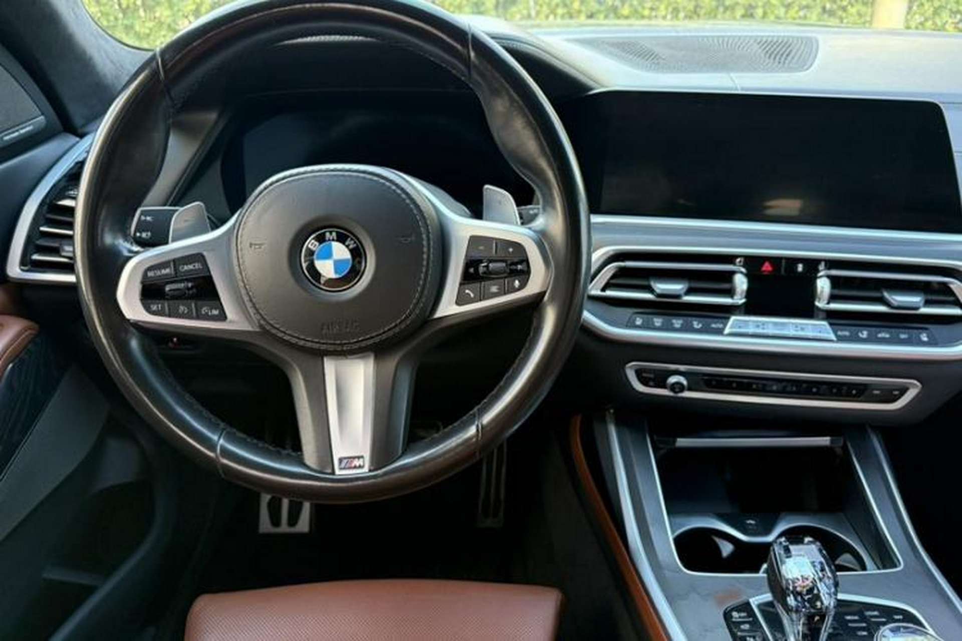 Used BMW X7 2021 xDrive40i Luxury M Sport Package Audio And AC Panel