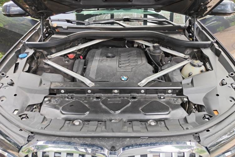 Used BMW X7 2021 xDrive40i Executive Luxury Package Engine Bay
