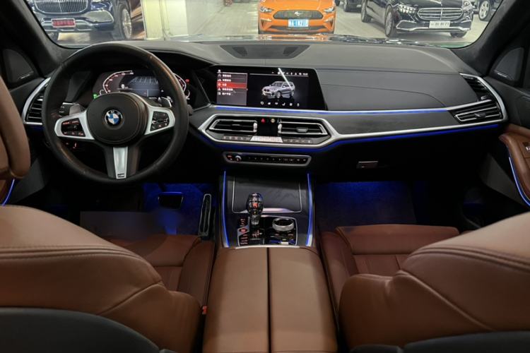 Used BMW X7 2021 xDrive40i Luxury M Sport Package Interior 1