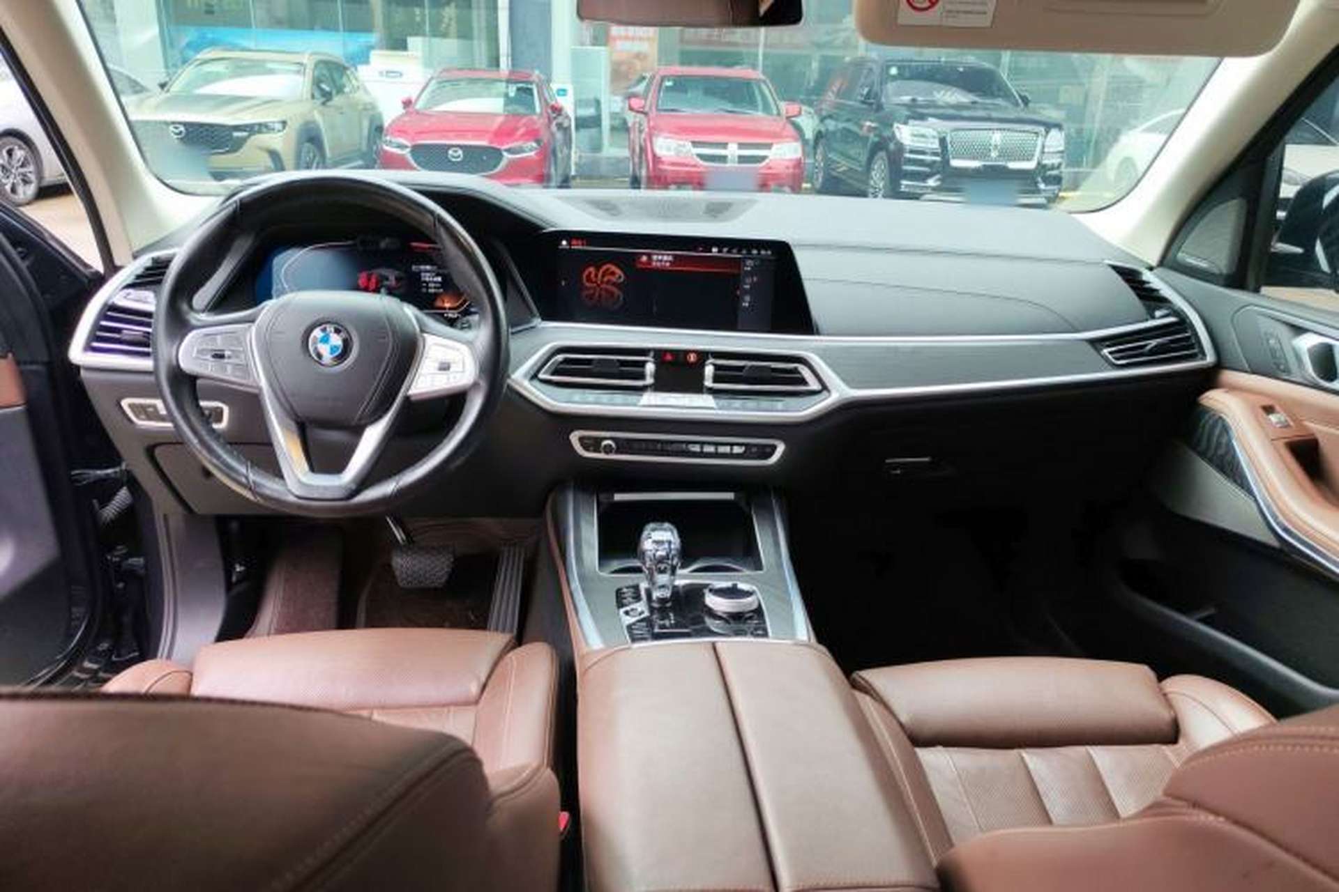 Used BMW X7 2021 xDrive40i Luxury Package with Leading Features Interior 3