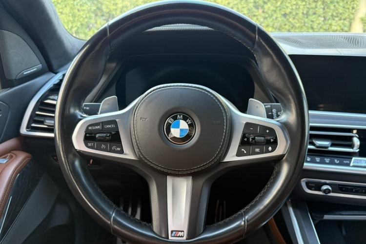 Used BMW X7 2021 xDrive40i Luxury M Sport Package Interior 4