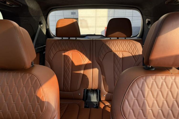 Used BMW X7 2021 xDrive40i Luxury M Sport Package Interior 7