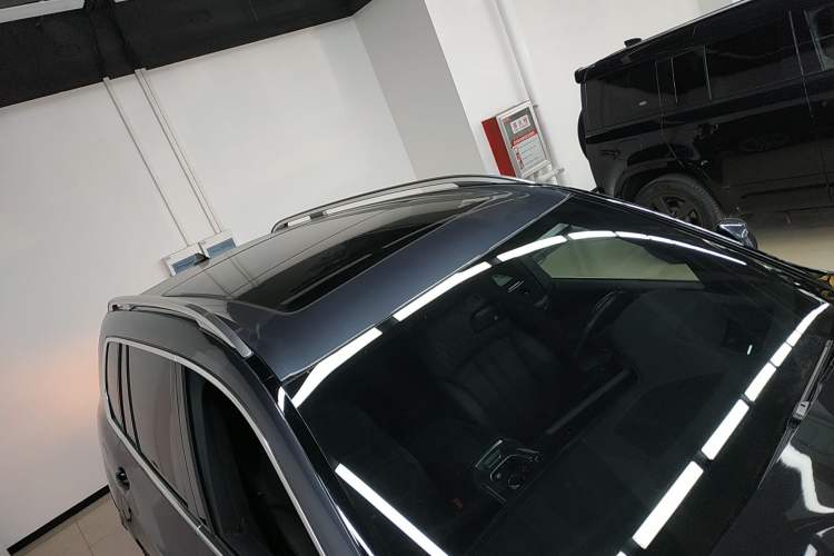 Used BMW X7 2021 xDrive40i Luxury Package with Premium Features Roof