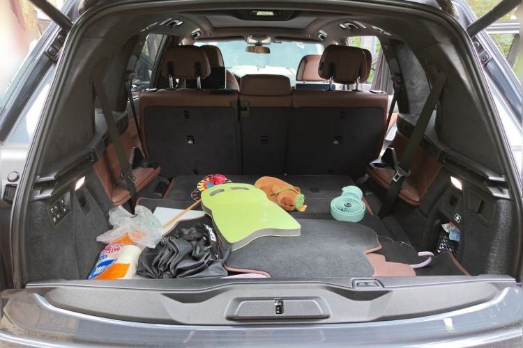 Used BMW X7 2021 xDrive40i Executive Luxury Package Trunk