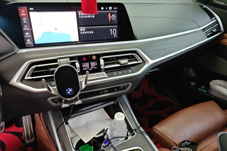 Used BMW X7 2021 xDrive40i Luxury M Sport Package Audio And AC Panel
