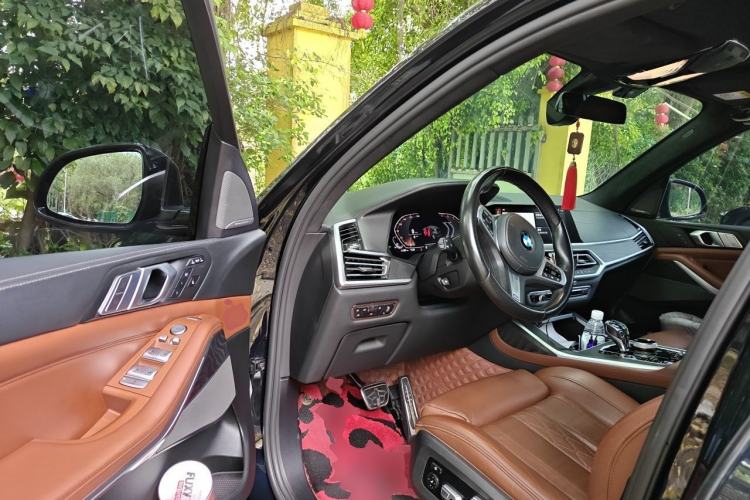 Used BMW X7 2021 xDrive40i Luxury M Sport Package Driver Seat