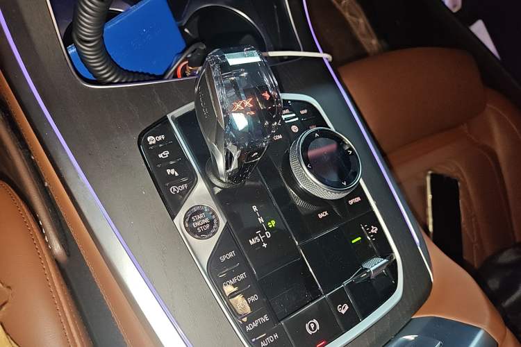 Used BMW X7 2021 xDrive40i Luxury M Sport Package Gear Lever