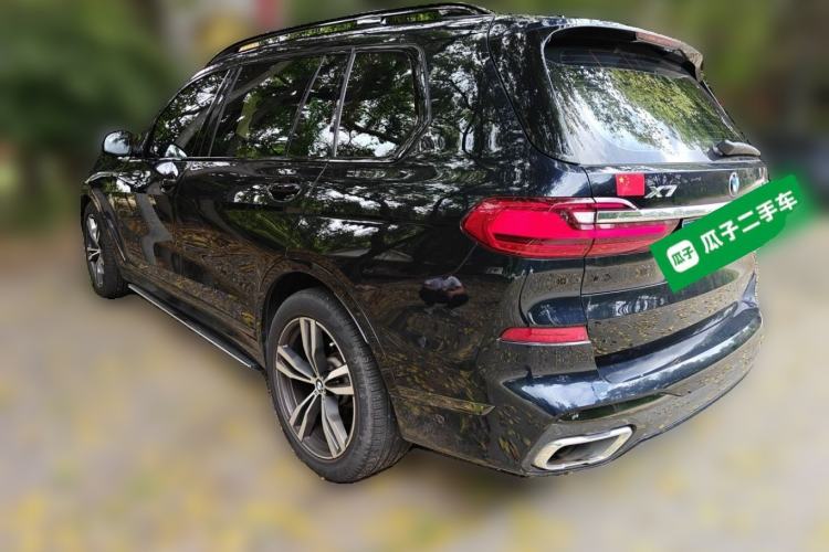 Used BMW X7 2021 xDrive40i Luxury M Sport Package Rear Left 45 Deg